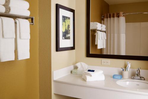 extended stay america suites los angeles burbank airport