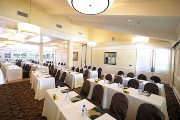 la valle coastal club and resort
