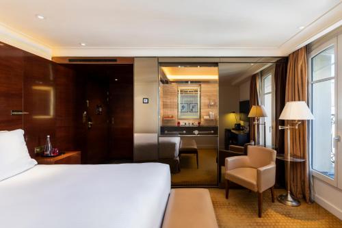 hotel montaigne