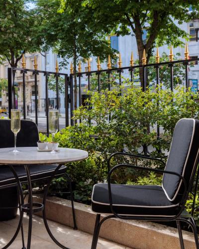 hotel montaigne