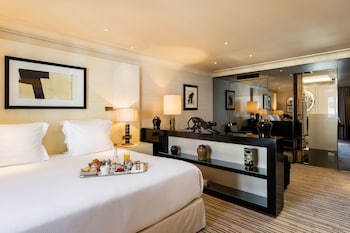 hotel montaigne