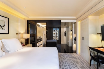 hotel montaigne