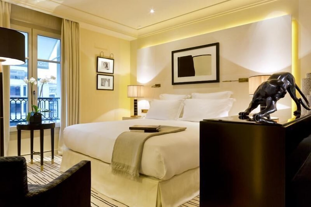 hotel montaigne