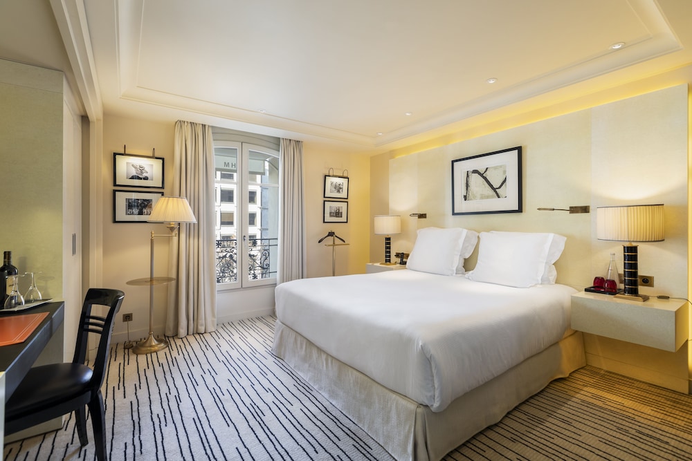 hotel montaigne