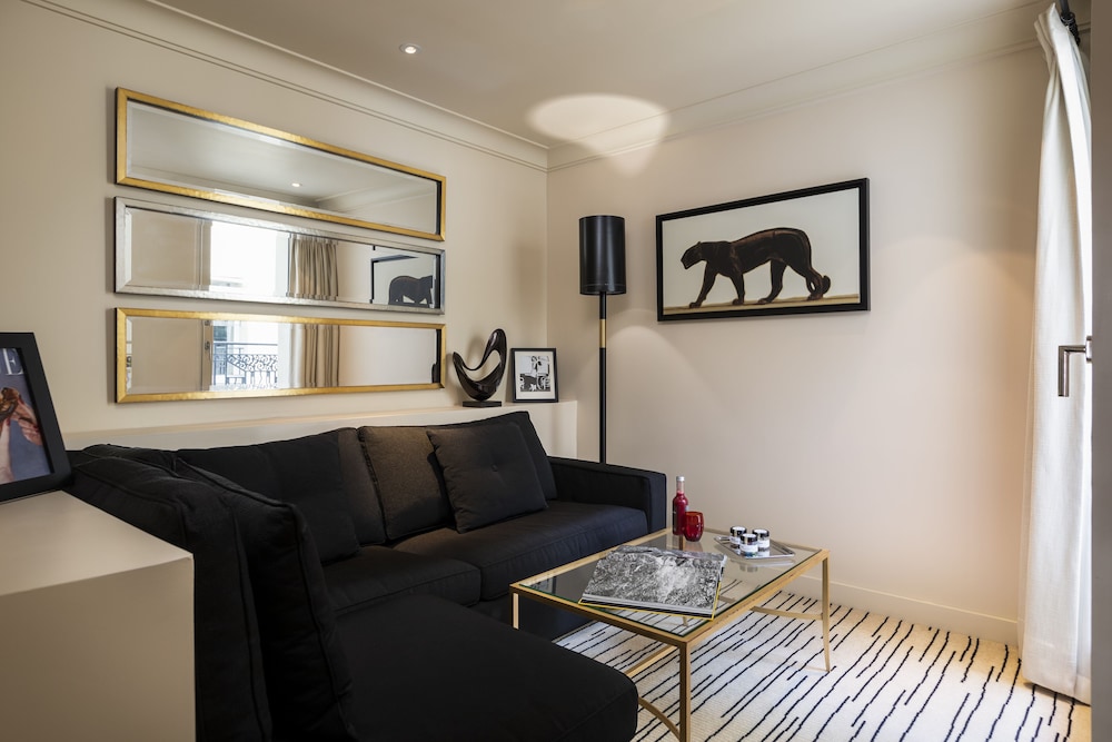 hotel montaigne