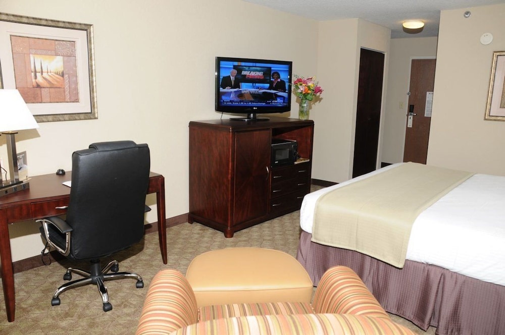 holiday inn express peachtree corners norcross by ihg