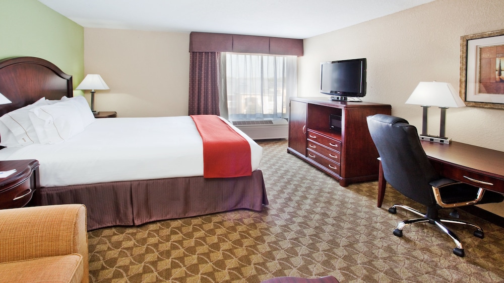 holiday inn express peachtree corners norcross by ihg