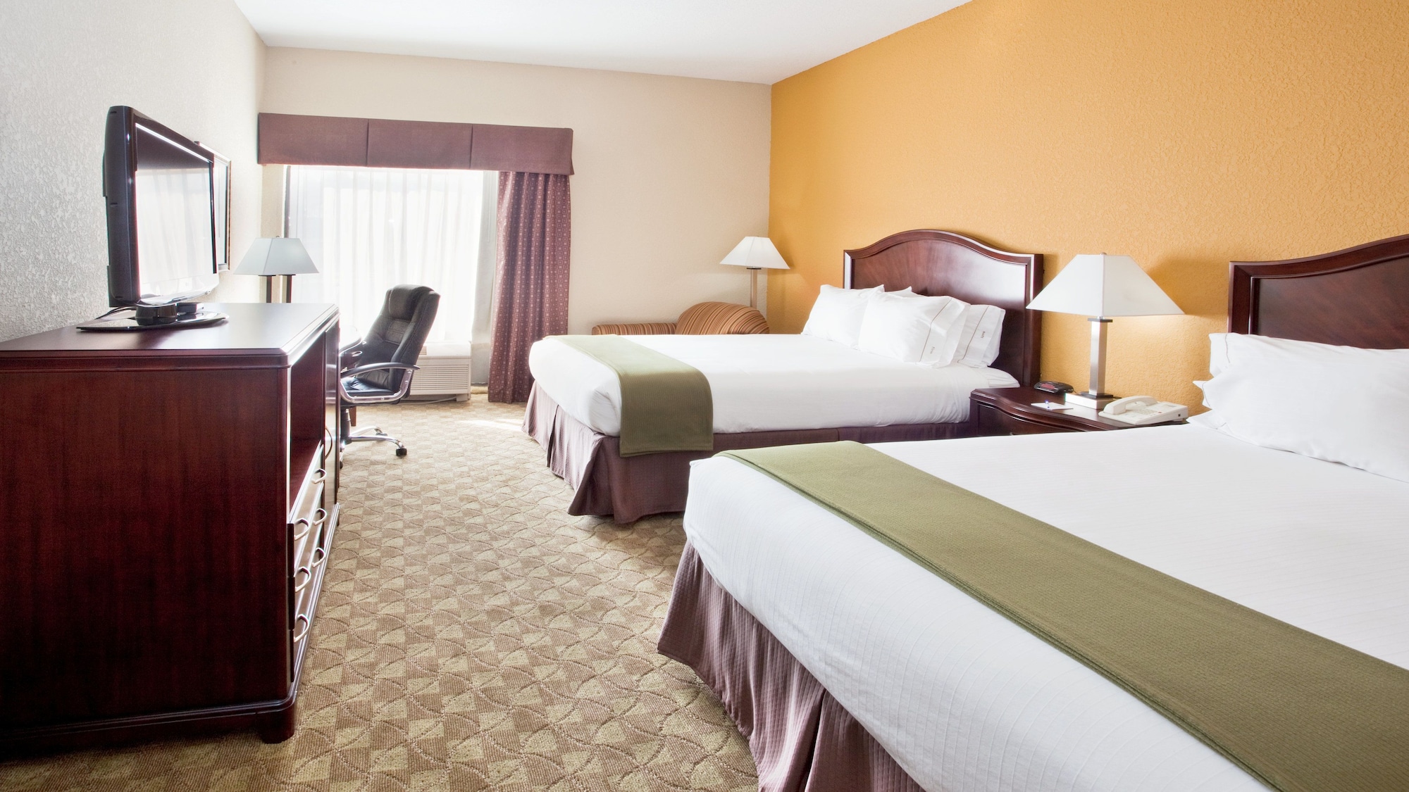 holiday inn express peachtree corners norcross by ihg
