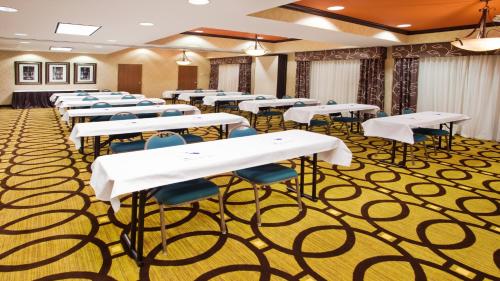 holiday inn express peachtree corners norcross by ihg