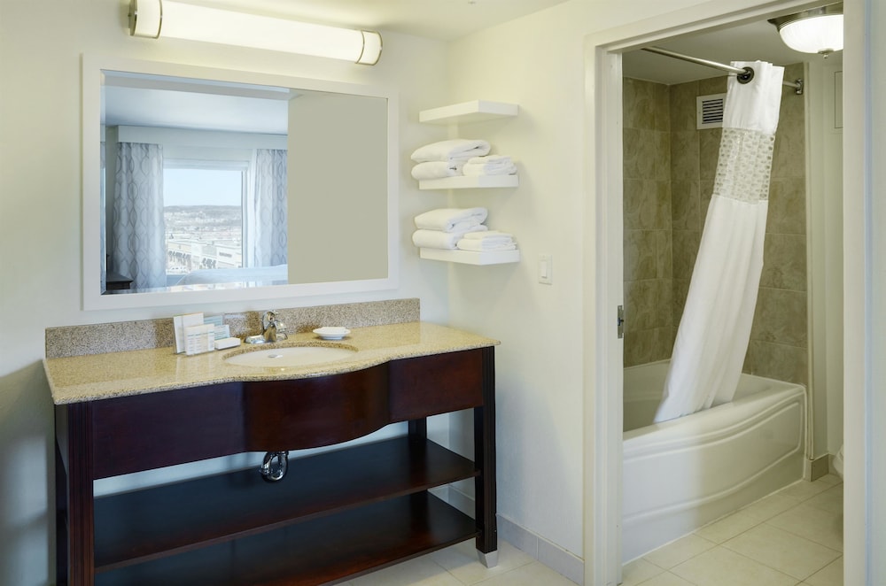 hampton inn and suites saint john