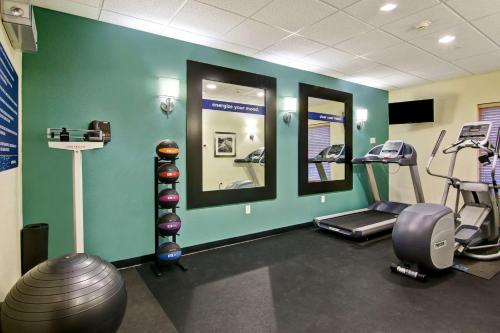 hampton inn and suites saint john