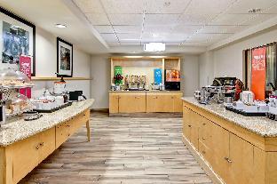 hampton inn and suites saint john