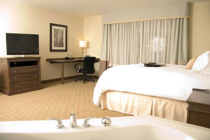 hampton inn and suites saint john