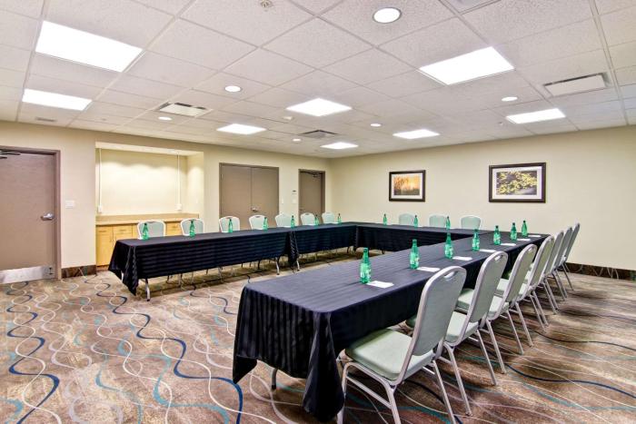 hampton inn and suites saint john