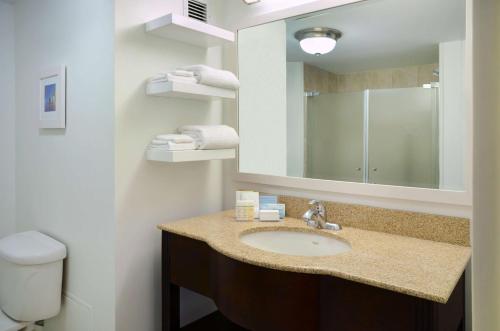 hampton inn and suites saint john