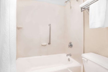 Days Inn By Wyndham Attalla,Gadsden>>Attalla,3 star