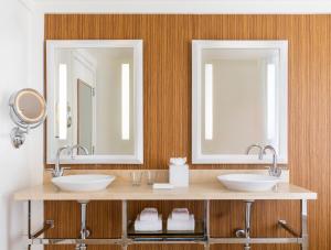 riviera resort palm springs