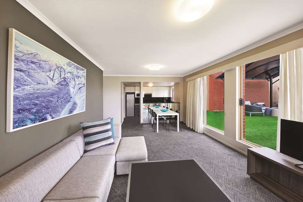 adina apartment hotel sydney surry hills