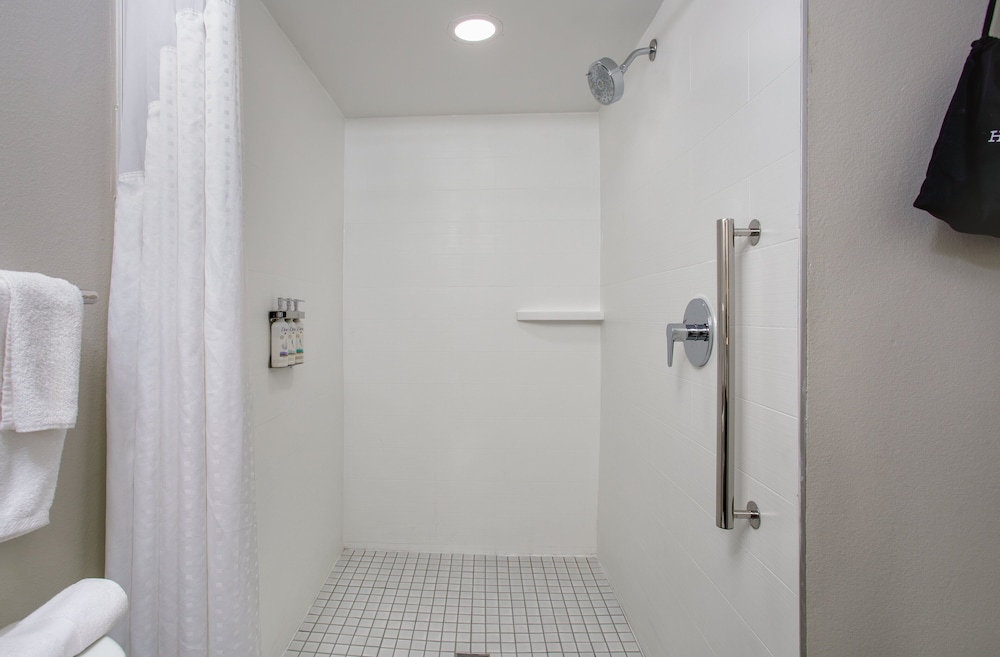 holiday inn express clearwater east icot center by ihg