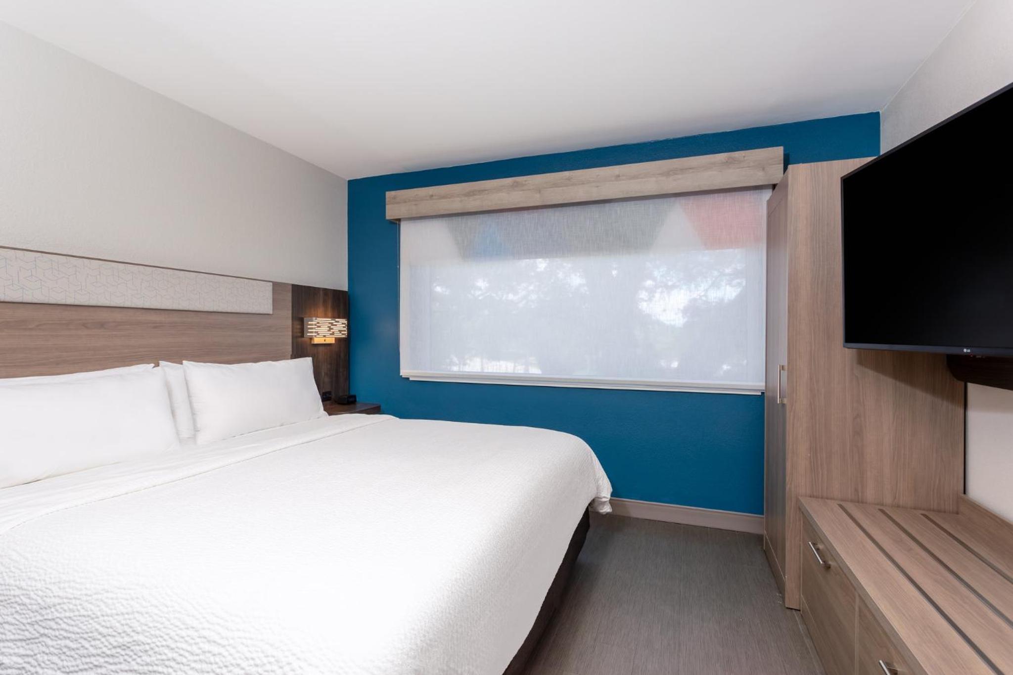holiday inn express clearwater east icot center by ihg