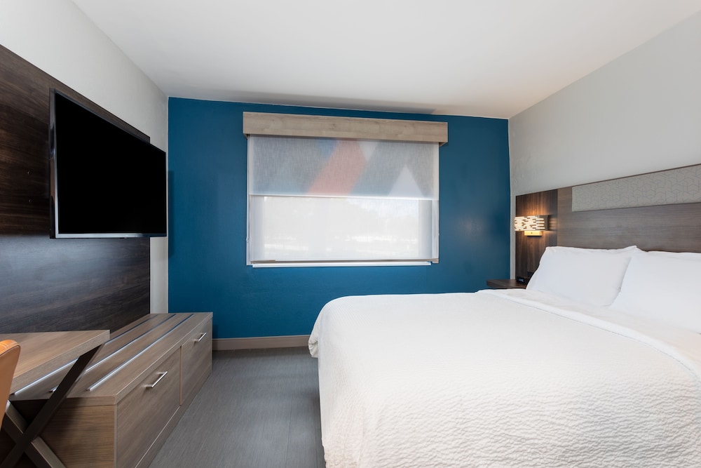 holiday inn express clearwater east icot center by ihg