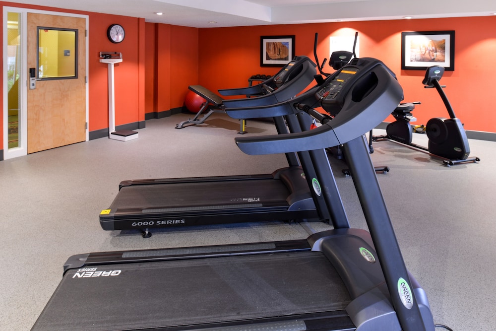 holiday inn express clearwater east icot center by ihg