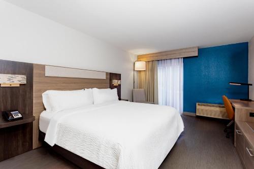 holiday inn express clearwater east icot center by ihg