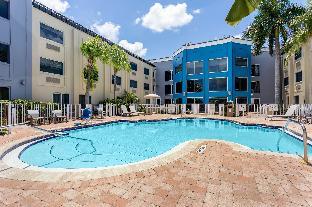 Holiday Inn Express Clearwater East - Icot Center By Ihg,Clearwater Beach>>Clearwater,3 star