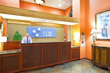 Holiday Inn Express Clearwater East - Icot Center By Ihg,Clearwater Beach>>Clearwater,3 star