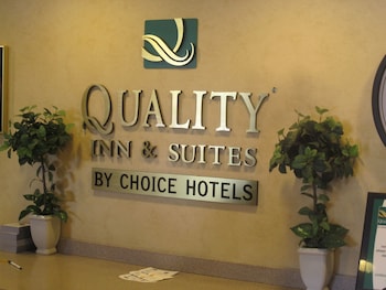 quality inn and suites denver international airport