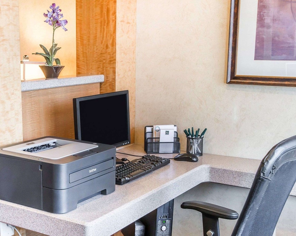 quality inn and suites denver international airport