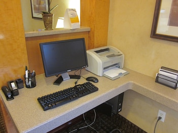 quality inn and suites denver international airport