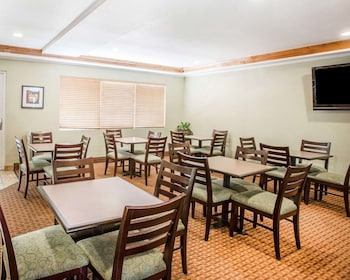 quality inn and suites denver international airport