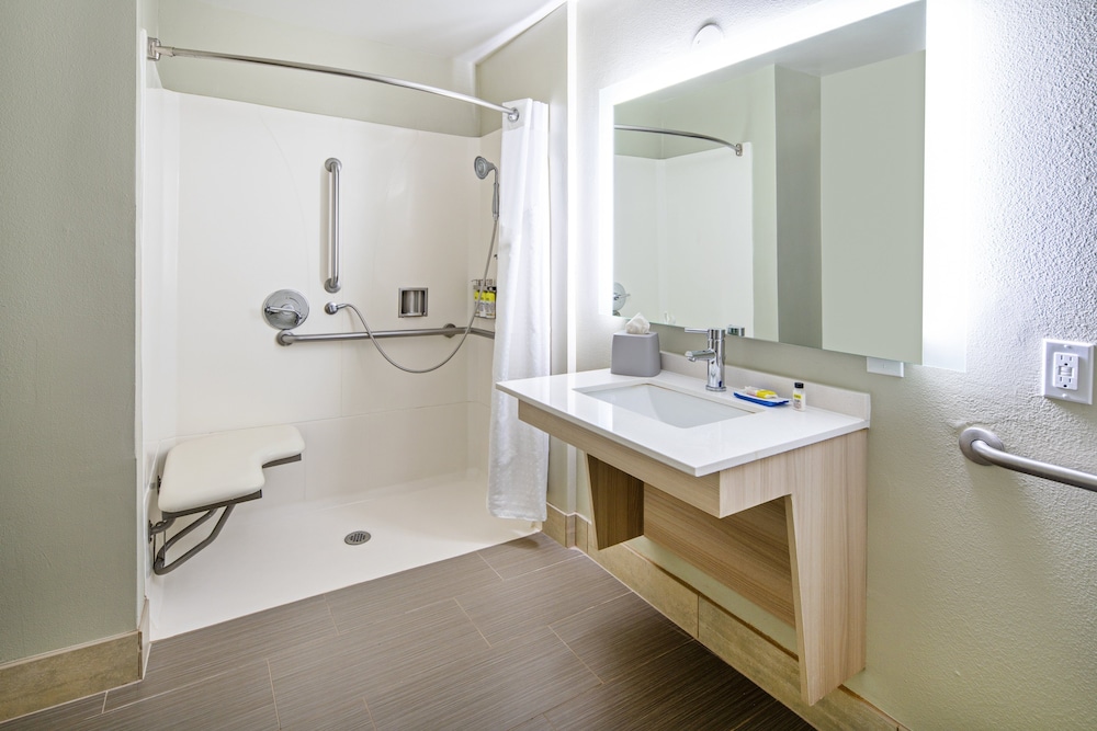 holiday inn express and suites watsonville by ihg