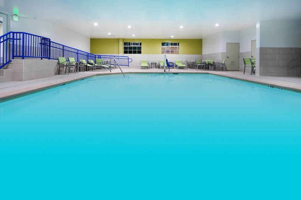holiday inn express and suites watsonville by ihg
