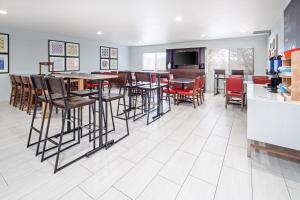 holiday inn express and suites watsonville by ihg