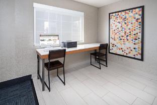 holiday inn express and suites watsonville by ihg