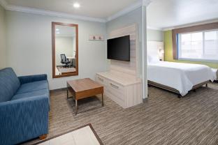 holiday inn express and suites watsonville by ihg