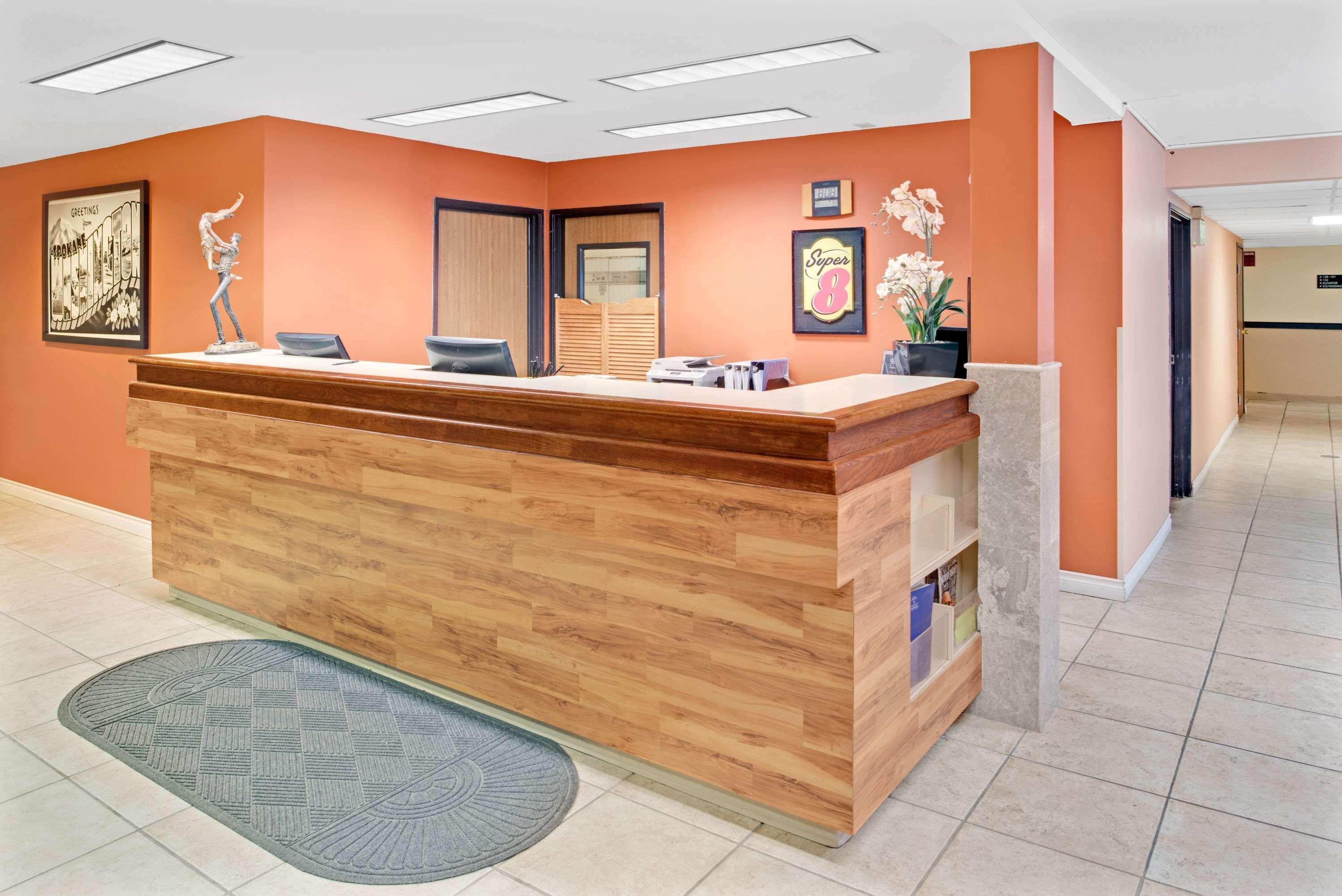 Super 8 By Wyndham Spokane/West,Cheney>>Airway Heights,2 star