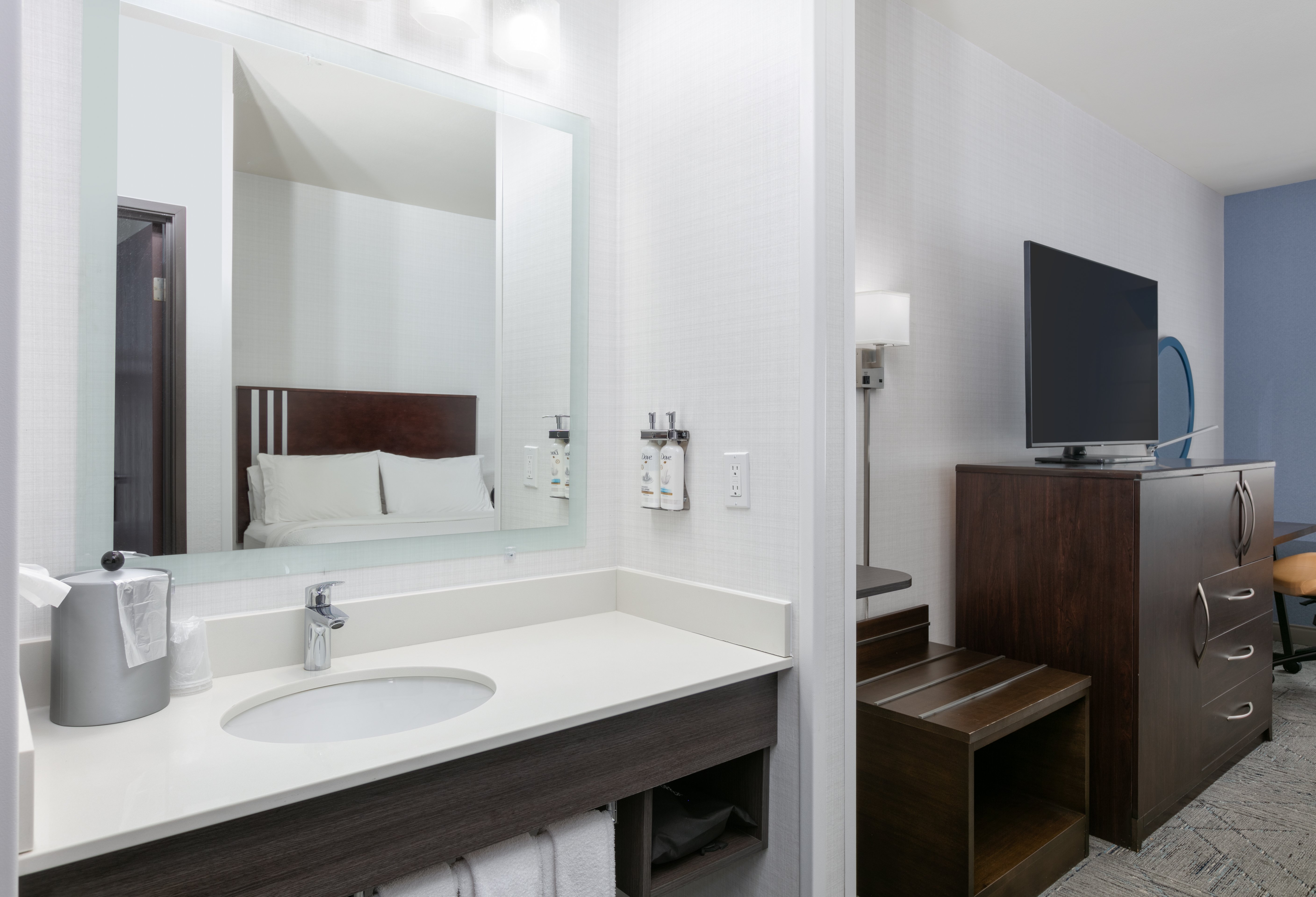 holiday inn express spokane valley by ihg