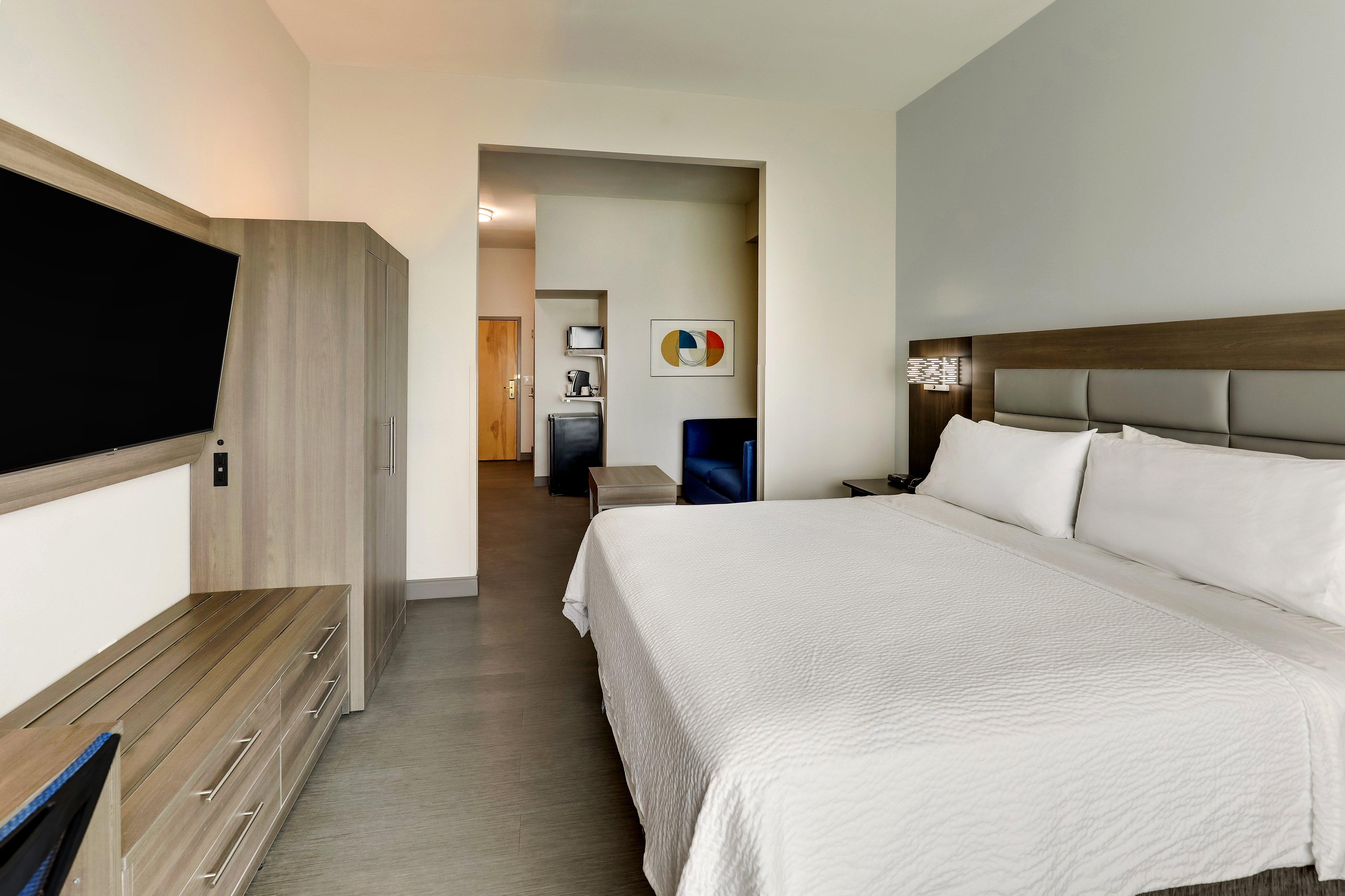 holiday inn express and suites richmond by ihg