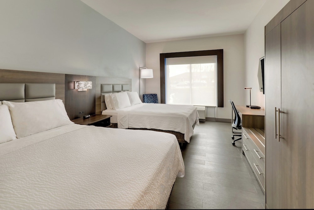 holiday inn express and suites richmond by ihg