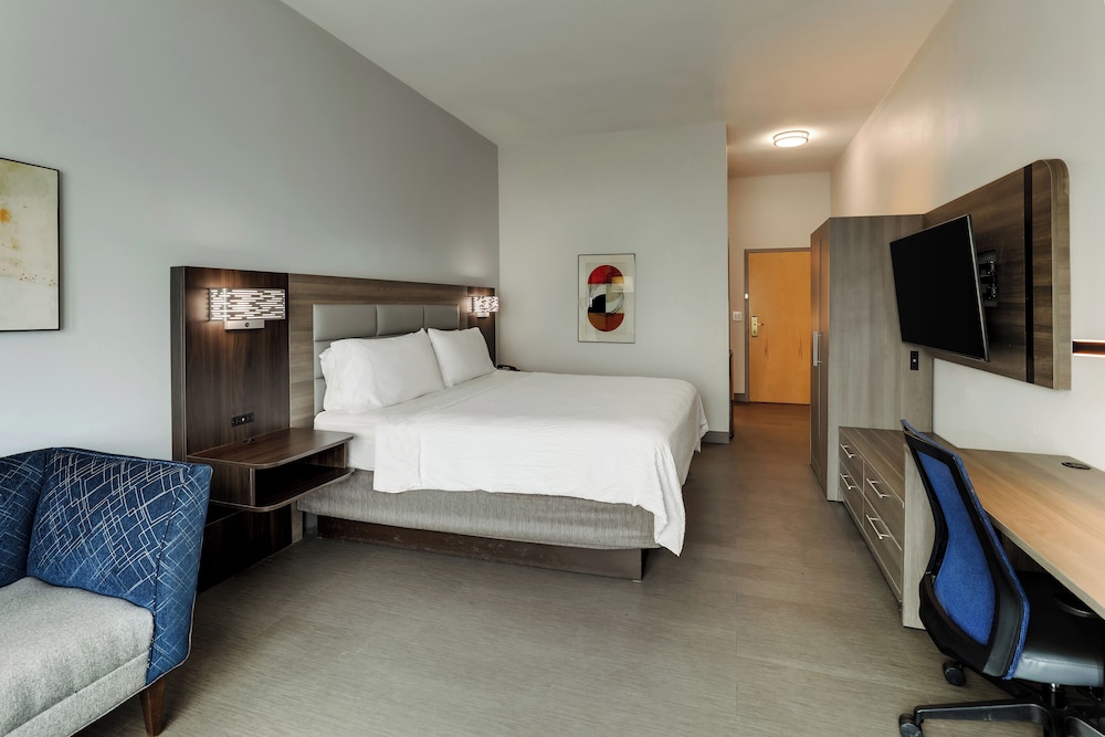 holiday inn express and suites richmond by ihg