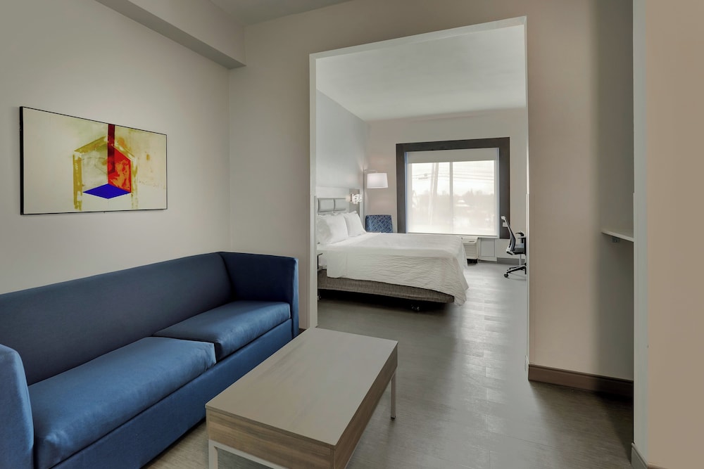 holiday inn express and suites richmond by ihg