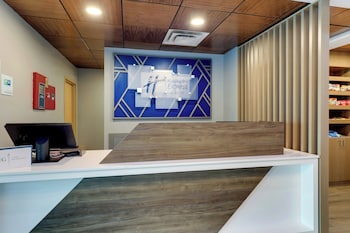 Holiday Inn Express & Suites Richmond By Ihg,Richmond>>Lexington,3 star