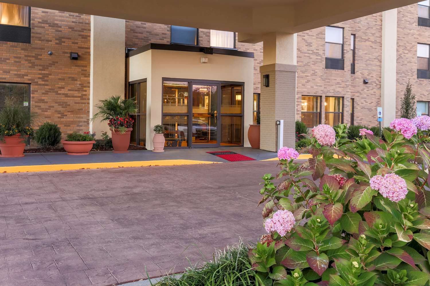 hampton inn lexington south keeneland airport