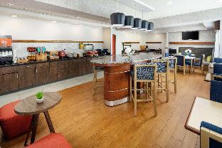 hampton inn lexington south keeneland airport