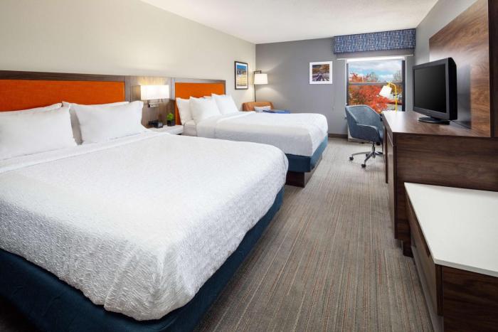 hampton inn lexington south keeneland airport