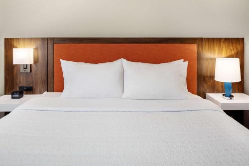 hampton inn lexington south keeneland airport