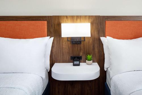 hampton inn lexington south keeneland airport